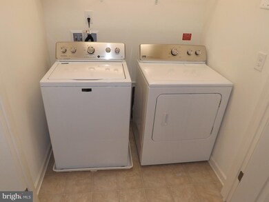 3011 Chesapeake Dr, Dumfries, VA 22026 - photo 6