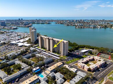 Chateau Towers unit 509, South Pasadena, FL 33707 - photo 3