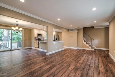 007_LIVING ROOM