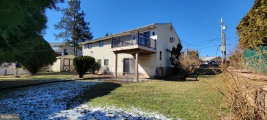 948 W Livingston St, Whitehall, PA 18052 - photo 5