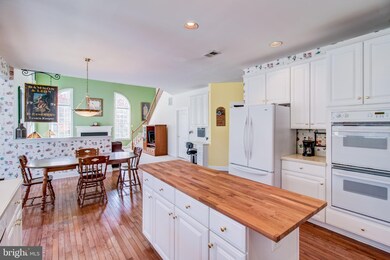 12 Shadowstone Ln, East Windsor, NJ 08520 - photo 3