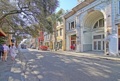 Shopping & Dining on King St. Await