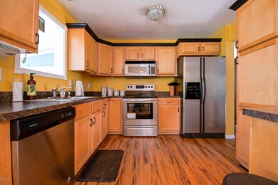 9910 Janet Lee Ct_18