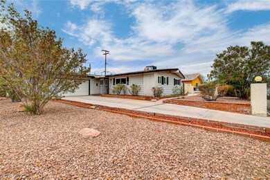 4405 Hillcrest Ave.
