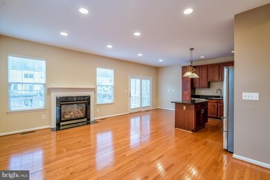 25498 Crossfield Dr, Chantilly, VA 20152 - photo 6