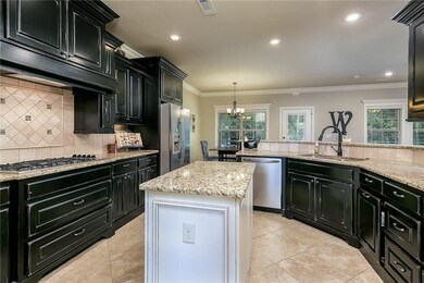 711 Yale St Bentonville, AR 72712