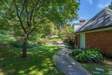 4104 Bronson Boulevard EXT-7