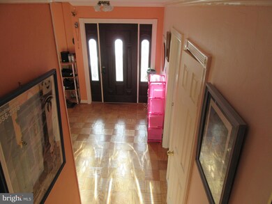 4205 Frankfort Dr, Rockville, MD 20853 - photo 5