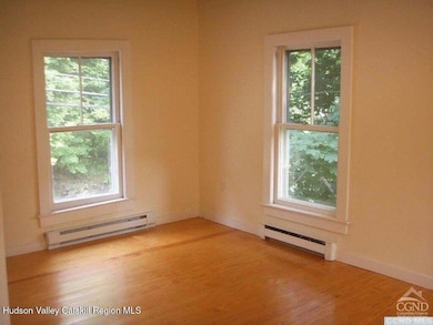 36 Spring St unit 3, Chatham, NY 12037 - photo 3