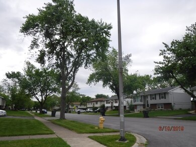 3319 Tulip Dr, Hazel Crest, IL 60429 - photo 6