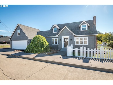 1 D St SW, Castle Rock, WA 98611 - photo 2