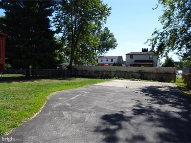 904 Lawnton Terrace, Glenolden, PA 19036 - photo 7