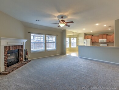 19713 E 50th Ct S, Broken Arrow, OK 74014 - photo 7