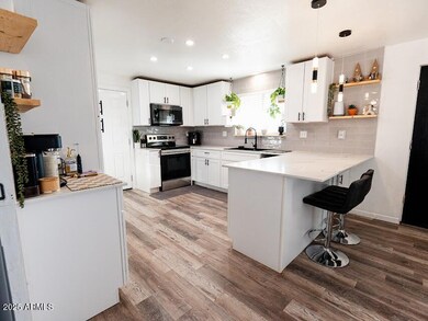 1705 S Cedar Drive-4