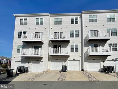 3017 Chesapeake Dr, Dumfries, VA 22026 - photo 4