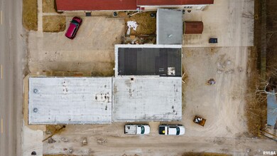 414 S Kickapoo St, Lincoln, IL 62656 - photo 3