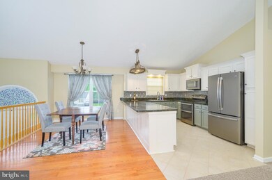 285 Longwood Dr, Bunker Hill, WV 25413 - photo 6