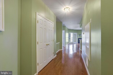 2921 Deer Hollow Way unit 209, Fairfax, VA 22031 - photo 7
