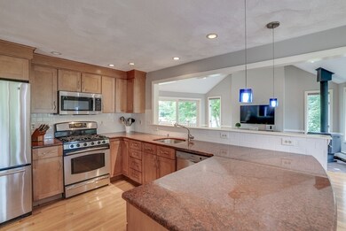 16 Washington St, Bedford, MA 01730 - photo 2