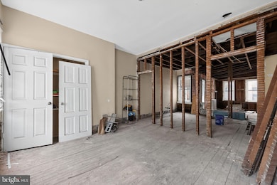 1752 Lecount St, Philadelphia, PA 19121 - photo 3