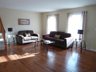 33 Celeste Dr, Rensselaer, NY 12144 - photo 5