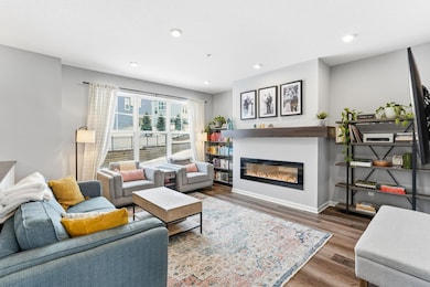 2210 Gateway Curve N, North Saint Paul, MN 55109 - photo 3