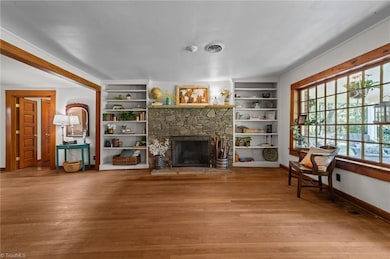 Living Rm