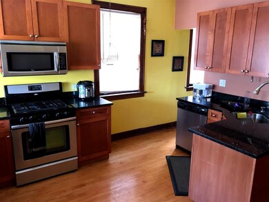 5219 W Oakdale Ave, Chicago, IL 60641 - photo 7