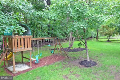 15555 Smithfield Place, Centreville, VA 20120 - photo 6