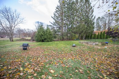 141 Moore St, Chicopee, MA 01013 - photo 4