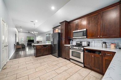 7002 Semmes St, Houston, TX 77093 - photo 7