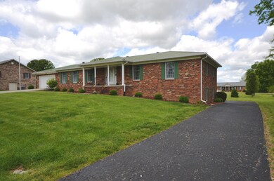 131 Cherry Dr, Harrodsburg, KY 40330 - photo 4