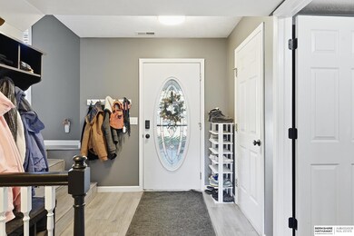 1101 Crest Rd, Papillion, NE 68046 - photo 3