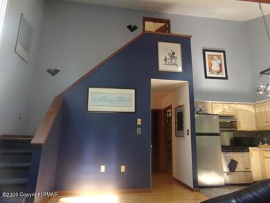 131 Swallow Ct, Bushkill, PA 18324 - photo 4