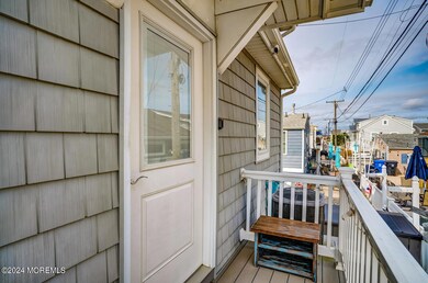 108 w amberjack way Lavallette-large-014