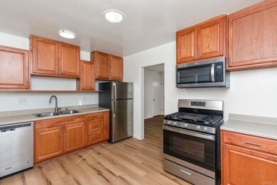 1090 Gardena Rd unit B, Encinitas, CA 92024 - photo 7