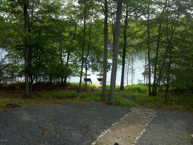 274 Fawn Lake Dr, Hawley, PA 18428 - photo 3