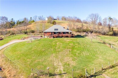 35 Selby Ct, Marshall, NC 28753 - photo 2