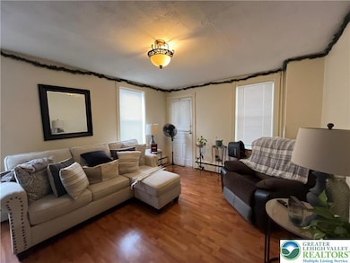 2280 Main St unit 3, Northampton, PA 18067 - photo 2