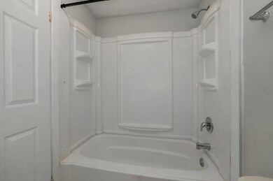 1725 N Fremont Ave-13