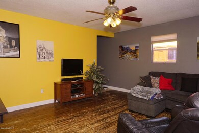 1411 Highland Ct-46