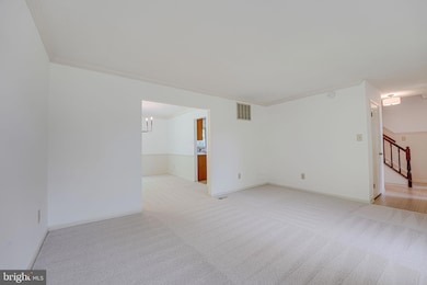 11634 Quail Ridge Ct, Reston, VA 20194 - photo 7