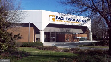 12904B Grays Pointe Rd, Fairfax, VA 22033 - photo 5