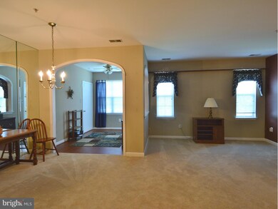 5004 Hollington Dr unit 104, Owings Mills, MD 21117 - photo 4