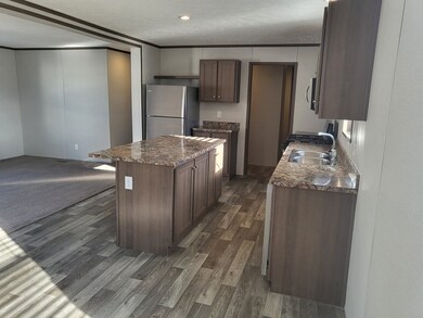 46000 Geddes Rd unit 91, Canton, MI 48188 - photo 2