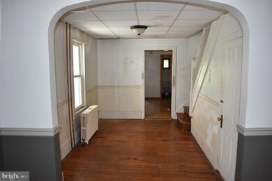 135 S 6th St, Shamokin, PA 17872 - photo 5