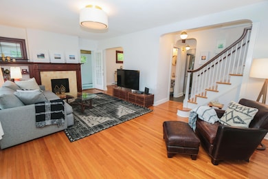 91 Fallis Rd, Columbus, OH 43214 - photo 3