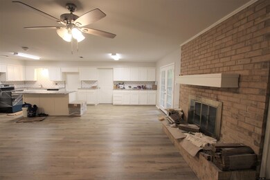 1513 Woodland Hills Dr, Tyler, TX 75701 - photo 3