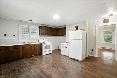803 Walnut St, Franklin, VA 23851 - photo 7