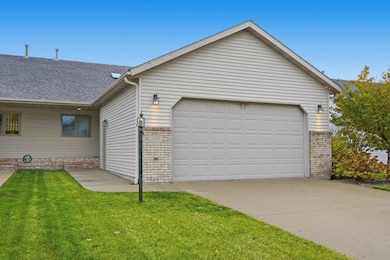 2830 Wheatland Dr S, Fargo, ND 58103 - photo 2